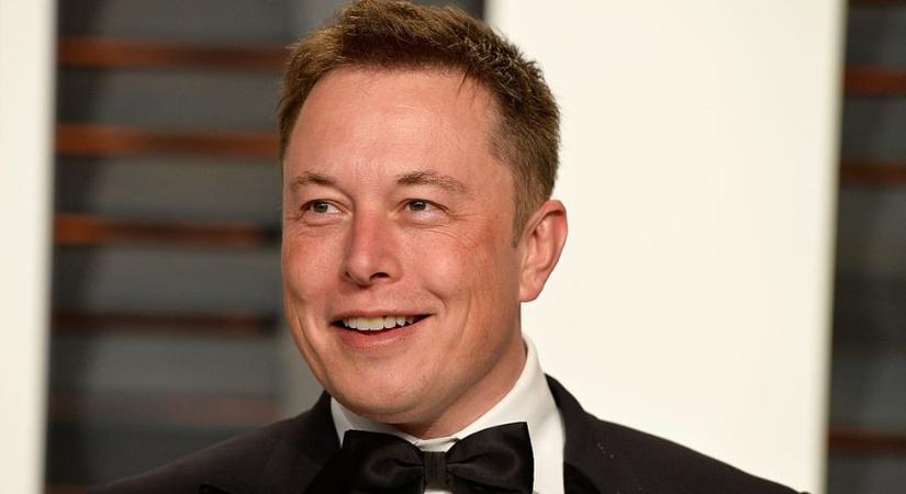 Elon Musk újabb botrányos döntése: vissza akarja venni a rasszista tweet miatt lemondó DOGE-alkalmazottat