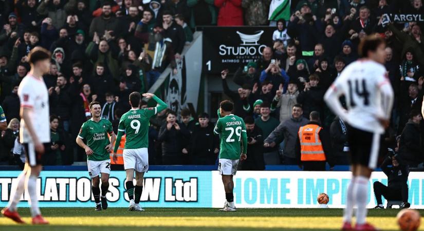 Váratlan reakció a Liverpool legendájától Szoboszlai Dominikék sokkoló kiesése után  videó