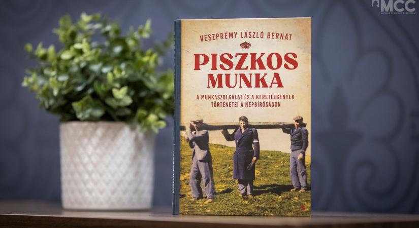 Piszkos munka és ami mögötte húzódik - Könyvbemutató a győri MCC-ben