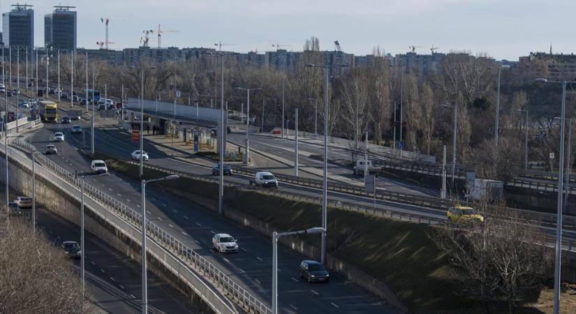 Közlekedési káosz Óbudán: hétfőtől kezdődik a Flórián téri felüljáró felújításának előkészítése