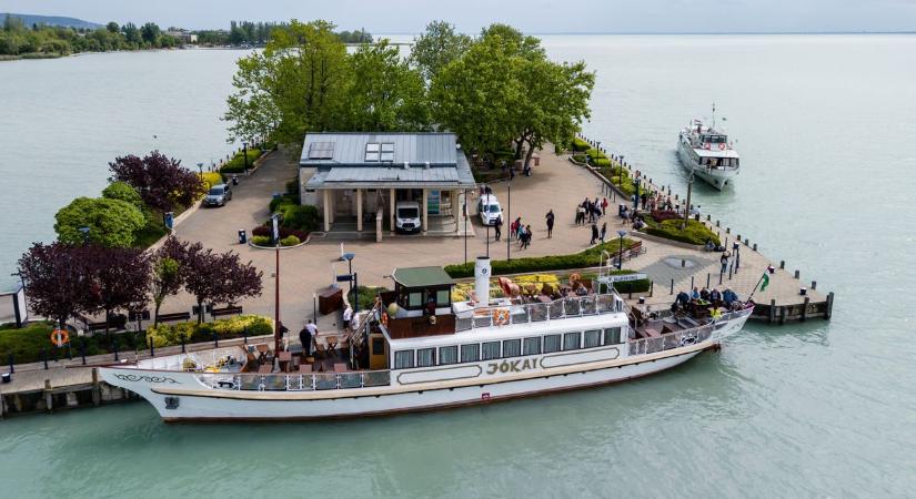 Kiemelt szerep jut a turizmusnak, rekordokat döntenek