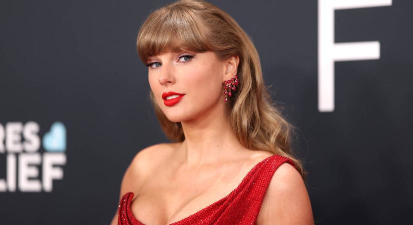 Megalázó: Taylor Swiftet kifütyülték a Super Bowl-on