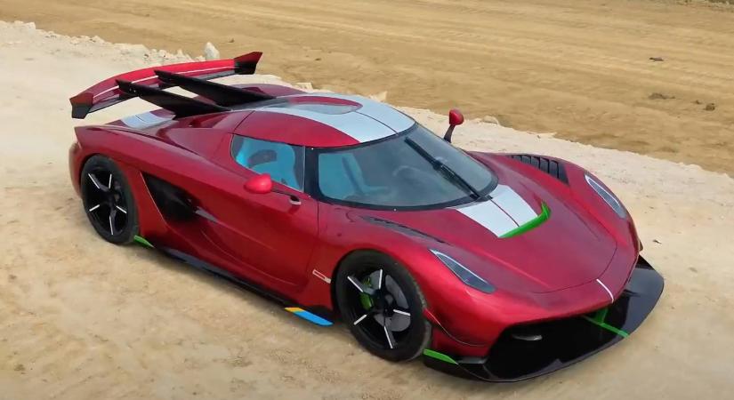 Itt a vietnámi Koenigsegg Jesko, amit egy Toyota motorja hajt