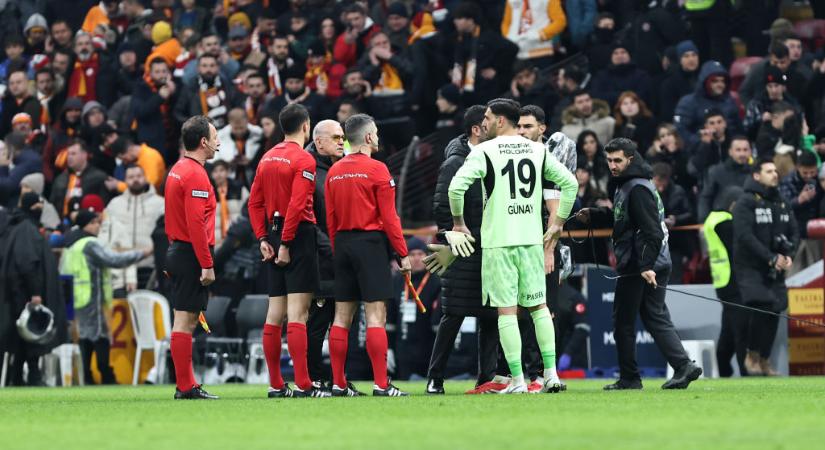 Süper Lig: ezért vonult le a sereghajtó a Galatasaray ellen