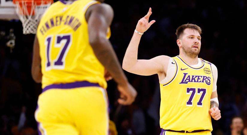 Doncic végre a pályán, az új király megérkezett a Lakers-be