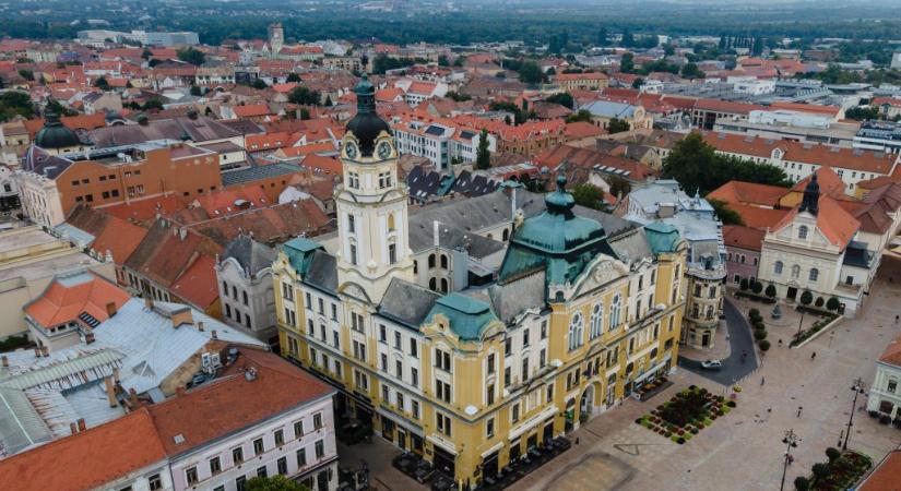 Pécsen a hatalmi harcok vége az lett, hogy megötszöröződtek a képviselők tiszteletdíjai