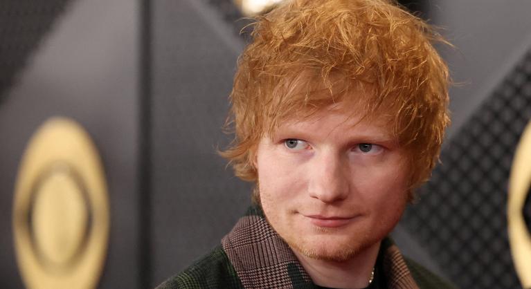 A helyi rendőrség megszakította Ed Sheeran utcai koncertjét Indiában