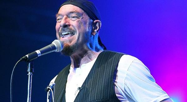 Jethro Tull: Ian Anderson nem szereti, ha a rajongók kiabálnak és fütyülnek a koncertjeiken