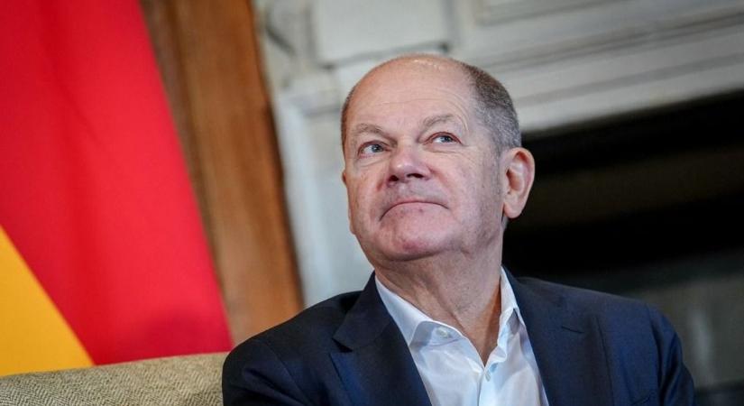 Scholz nem tágít, az utolsó napjaiban is tovább simogatja a migránsokat és a sokszínűségről álmodozik