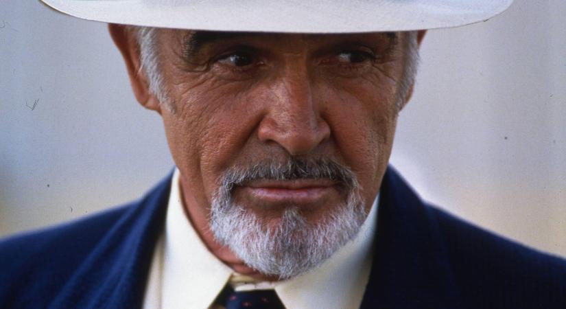 Felismerhetetlenné vált Sean Connery a halála előtt, az egyik utolsó fényképén a feleségével szerepelt