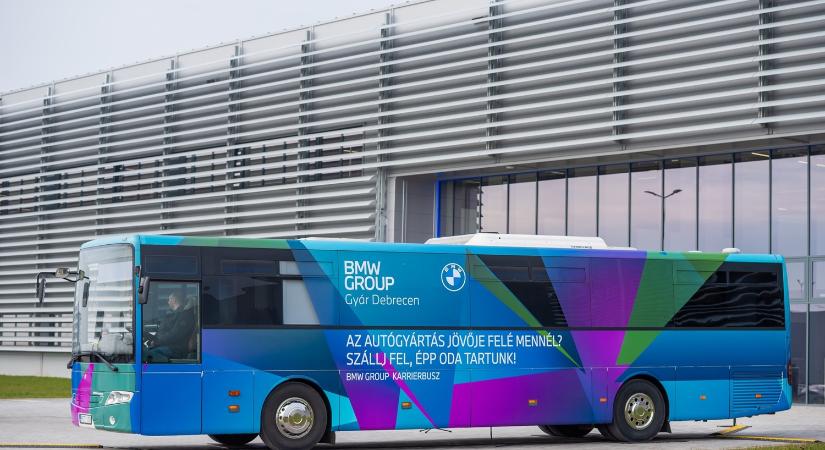 Debrecen utcáit fogja róni a BMW logós busz