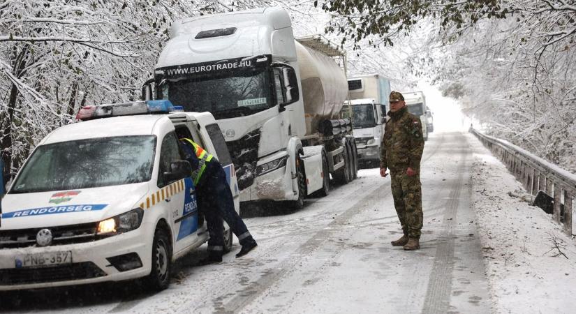 Ónos eső, havazás: veszélyben Somogy, narancs riasztás van érvényben