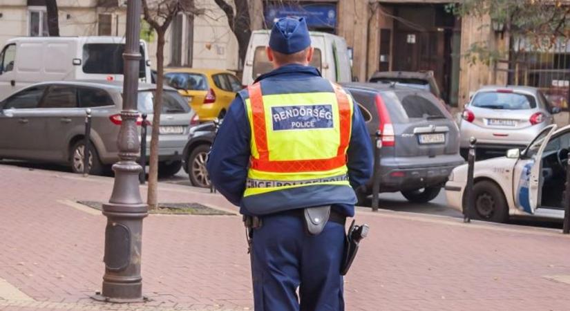 Szökött foglyot keresnek a győri rendőrök