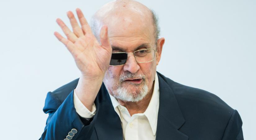 Salman Rushdie szembenézett támadójával, megrázó részletességű vallomást tett