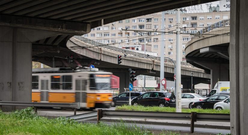 Péntektől már forgalmi korlátozások lesznek a Flórián téri felüljáró felújítása miatt