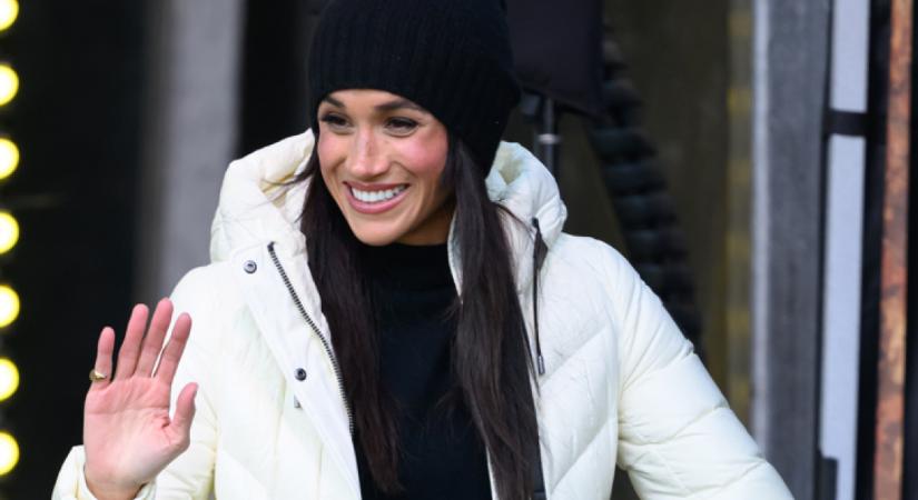 Meghan Markle is behódolt az új nadrágtrendnek: istenien mutatott a hercegné formás lábain ez a darab