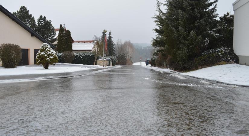 Ónos eső: csütörtökre is másodfokú veszélyjelzést adtak ki