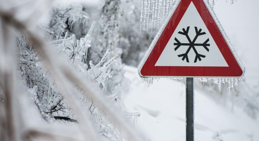 Ónos eső: felejtsd el ezt a manővert az autóddal, ha megcsúszol az úton, különben az árokban landolhatsz