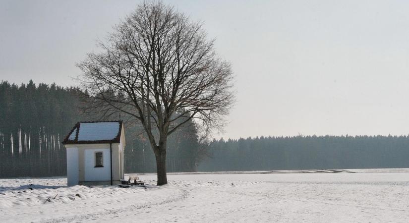 Csapadékkal, faggyal keményít be hétvégére a tél