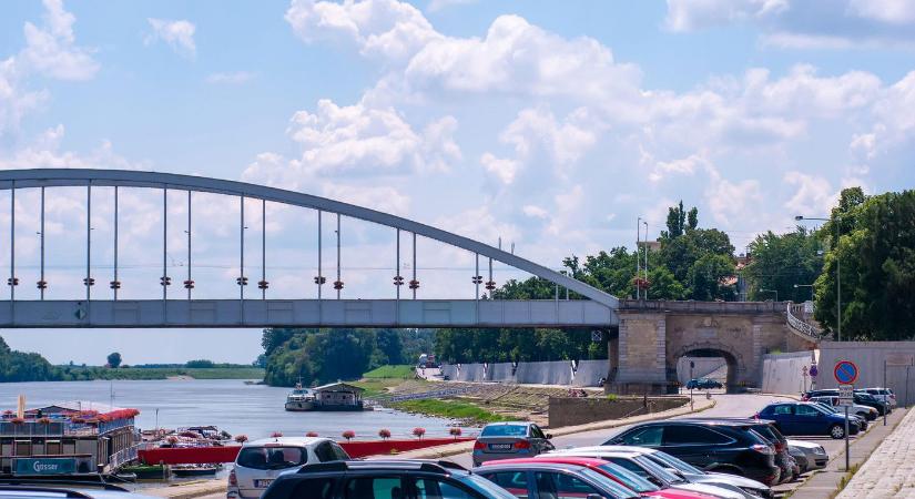 Teljesen átalakul Szeged, kitilthatják az autósokat, parkolókat számolhatnak fel a 20 éve dédelgetett tervek megvalósításával