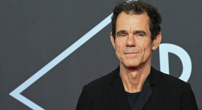 Tom Tykwer A fény című filmjével nyílik a Berlinale