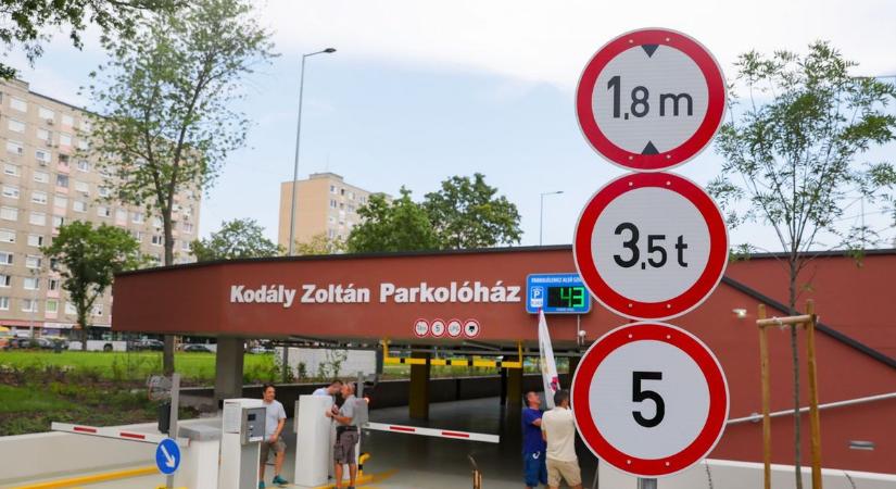 Megváltozik a Kodály Zoltán parkolóház használata