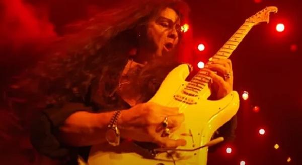 Új koncertlemezzel jelentkezik Yngwie Malmsteen