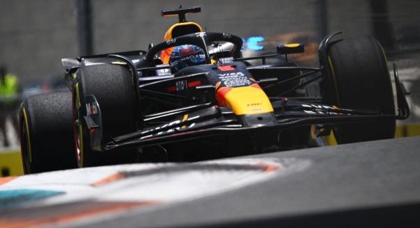 A Red Bull nem áldozza fel a 2025-ös F1-es szezont