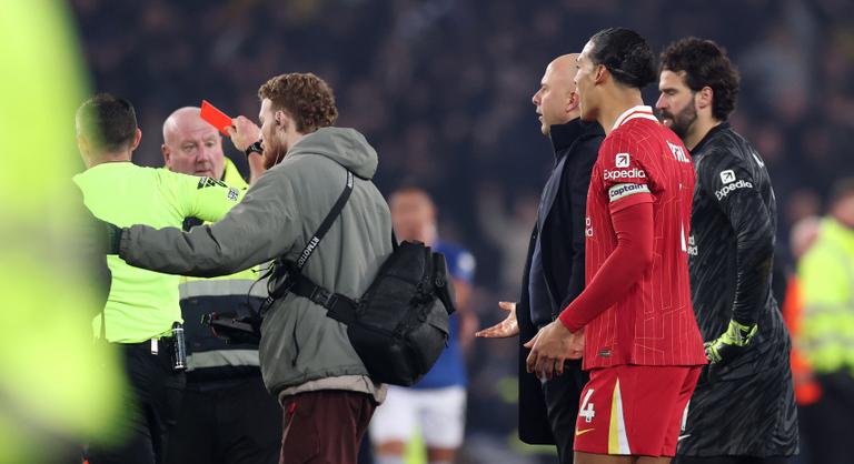 Nincs vége a drámának, eltiltották a Liverpool vezetőedzőjét