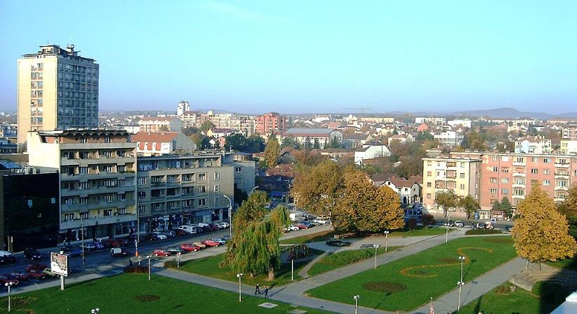 Kragujevac csarnokokkal, ivóvízzel és mobilvécékkel fogadja az egyetemistákat