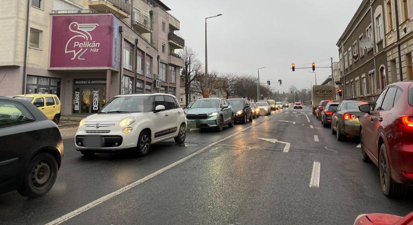 Csak a szokásos: ezt a szombathelyi útszakaszt jobb, ha elkerülöd - fotó