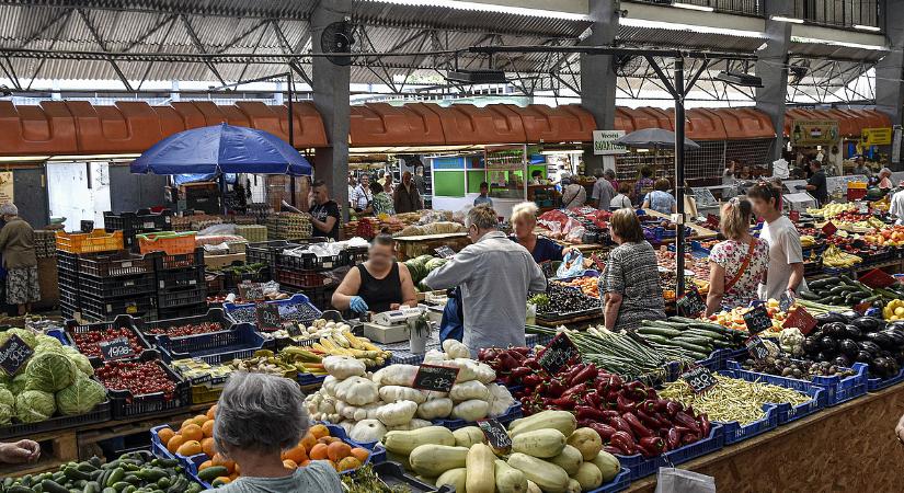 Túllőtt a célon az infláció, jöhet egy újabb nyugdíjemelés?