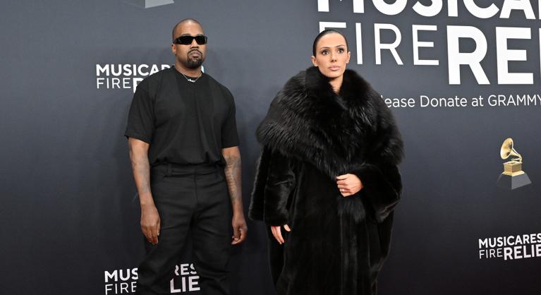 Kanye West felesége néhány napja meztelenül jelent meg a Grammy-gálán, most válnak