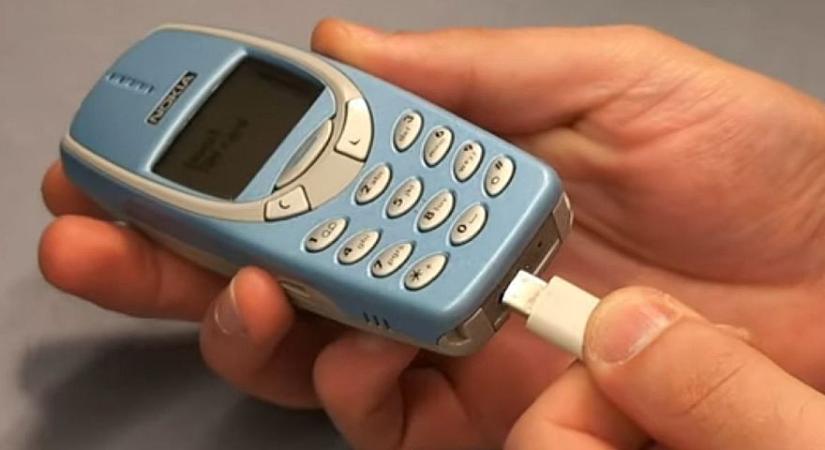 24 év után USB-C csatlakozót kapott a Nokia legendás 3310-es telefonja