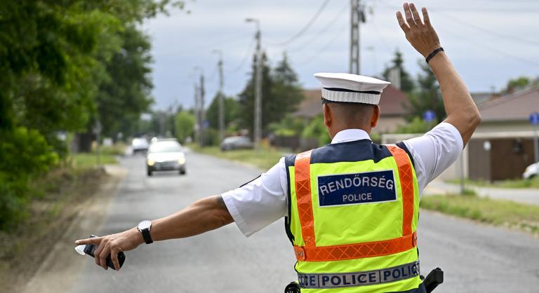 Hétfőtől szigorúbban fog ellenőrizni a rendőrség az utakon