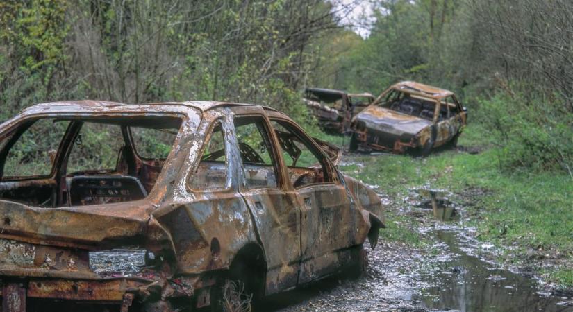 Letöltendőt kértek a lomizó fiatalokra, akik 32 milliót kerestek 200 tonnányi hulladék eladásából