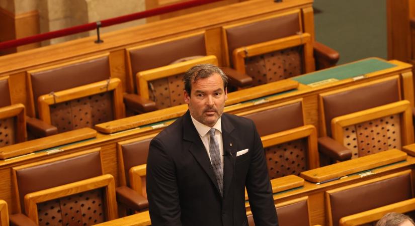 Balassa Péter váratlan bejelentést tett: kilép a Jobbik-frakcióból