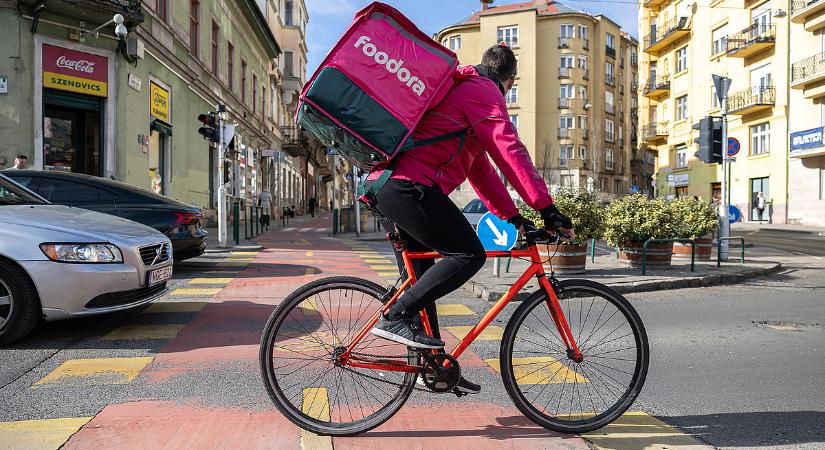 A Foodora cáfolja, hogy szándékosan halllgatta volna el a hirdetései részleteit