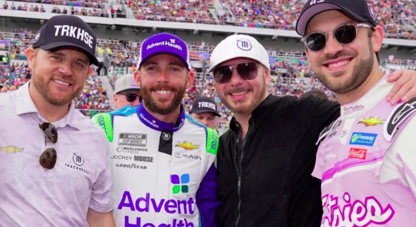 NASCAR: Mi történt? Azonnali hatállyal távozik a Trackhouse-tól Pitbull!