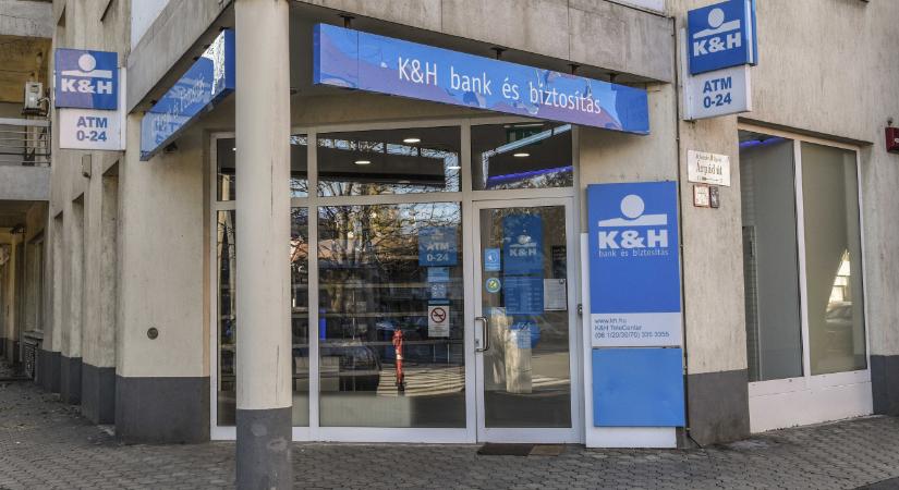 Jelentős leállásra figyelmeztet az egyik nagy hazai bank