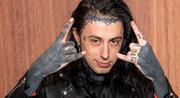 A Falling In Reverse frontembere szerint egyedül ő tartja életben a rockot és a metalt