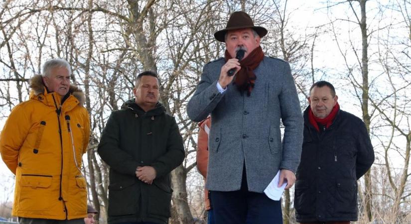 Böllérverseny Győrváron - Közösségépítő és nemzetegyesítő ereje van a fesztiválnak!