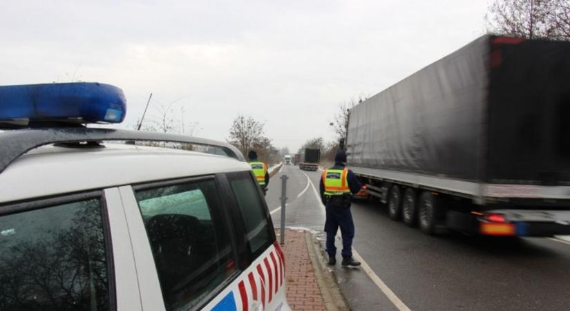 Hétfőtől a vármegye összes útját megszállják a rendőrök!