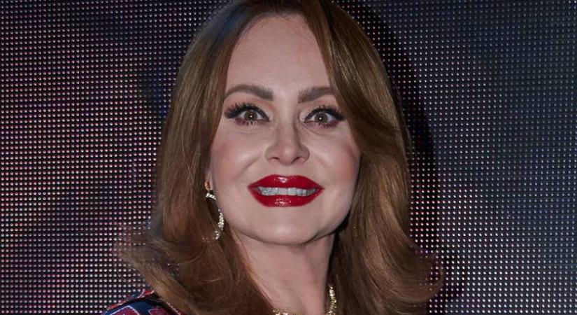 Ő Gabriela Spanic bombázó ikertestvére: 51 évesen ilyen karcsú és dögös Daniela