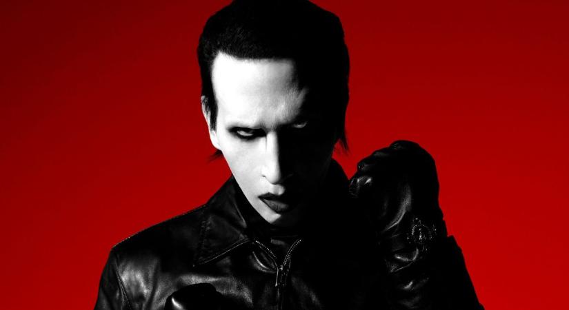 Drogok nélkül is meg tud őrülni Marilyn Manson a színpadon  videó