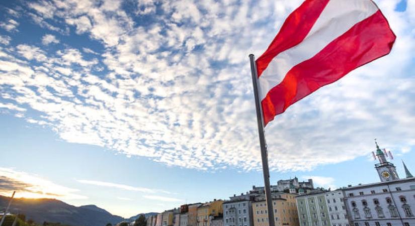 Még hogy nincs Ausztriában kolbászból a kerítés