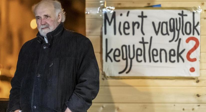 Lengyel László: Ember az embertelenségben