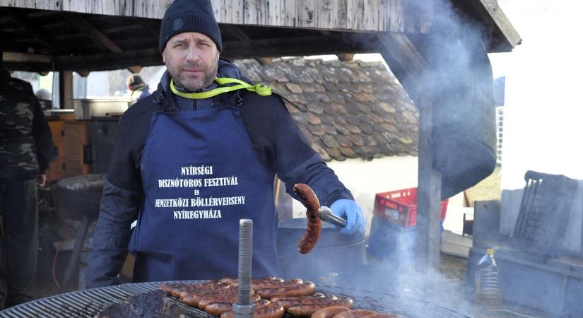 Több ezer ember a nyírségi disznótoroson! Kiderült, ki volt a legjobb böllér, és hogy melyik csapat készítette a legfinomabb hurkát és torost - itt vannak a fesztivál díjazottjai!