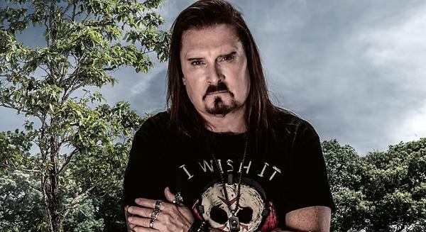 James LaBrie: "egy progresszív banda számára nincsenek határok"