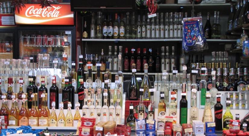 Rákkeltő figyelmeztetést tenne az alkoholos italokra a WHO